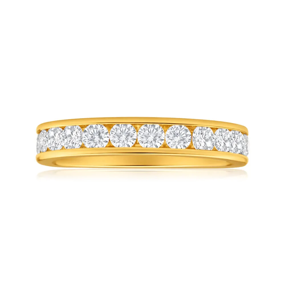 18ct Yellow Gold Ring With 1 Carat Of Channel Set Diamonds