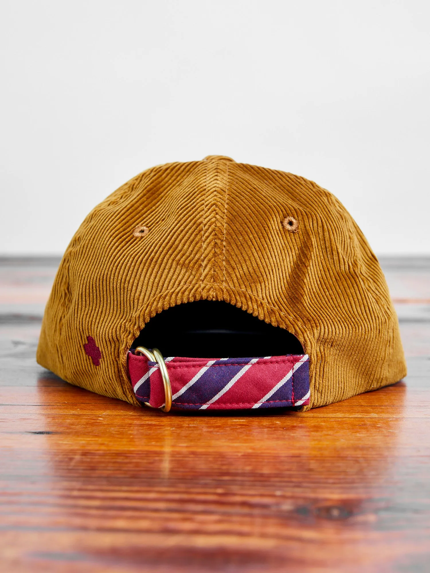 6-Panel Corduroy Cap in Golden Brown