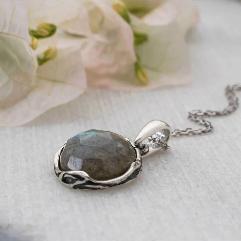 925 Sterling Silver Round Brown Labradorite 12mm Pendant