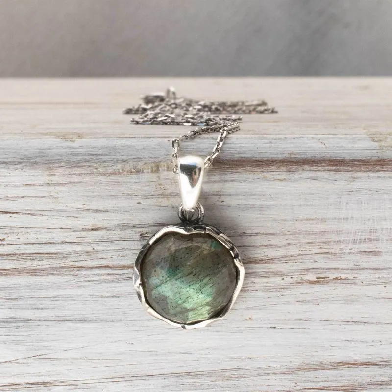 925 Sterling Silver Round Brown Labradorite 12mm Pendant