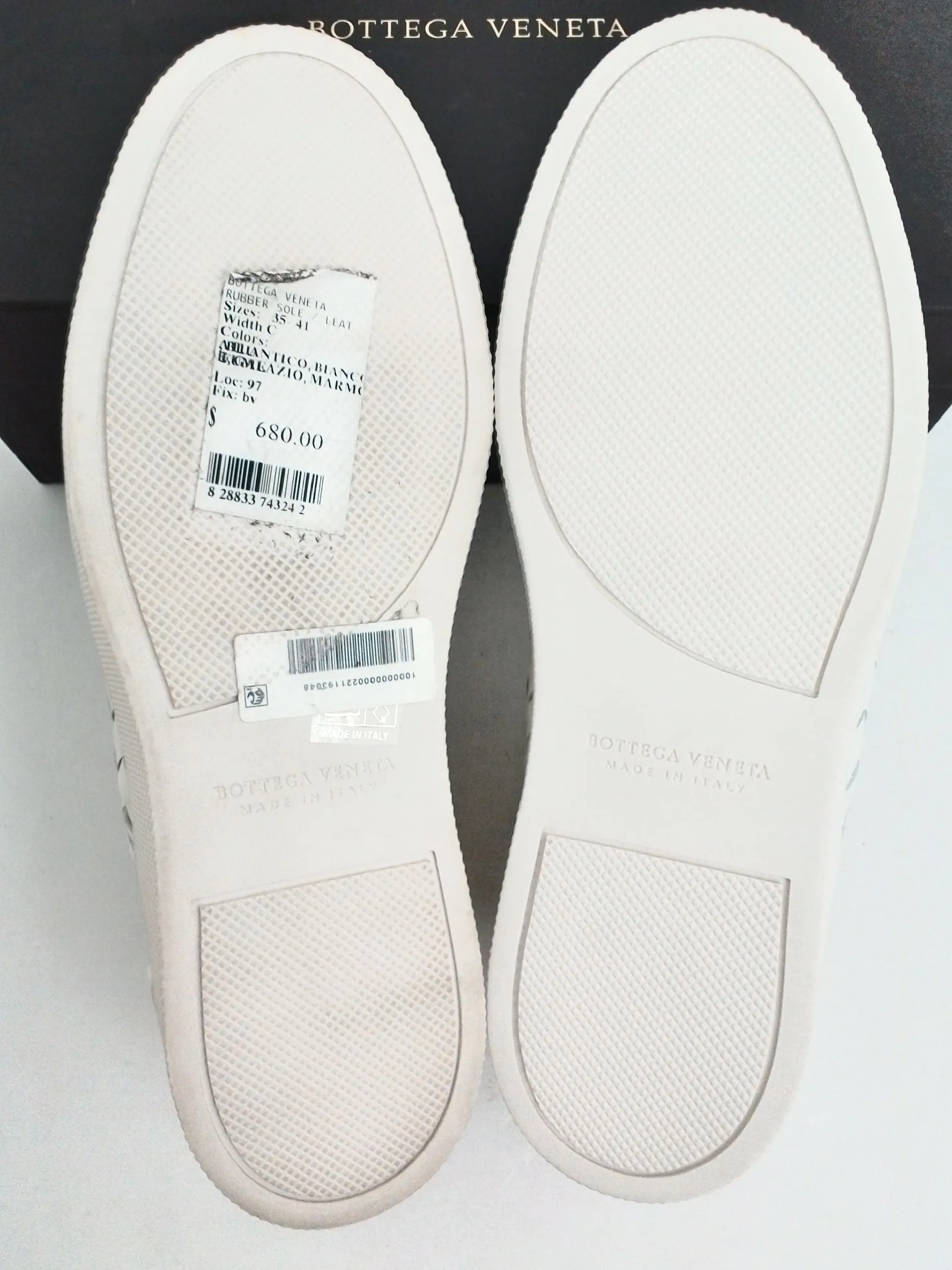 Bottega Veneta Women's White Leather Sneaker Size 38