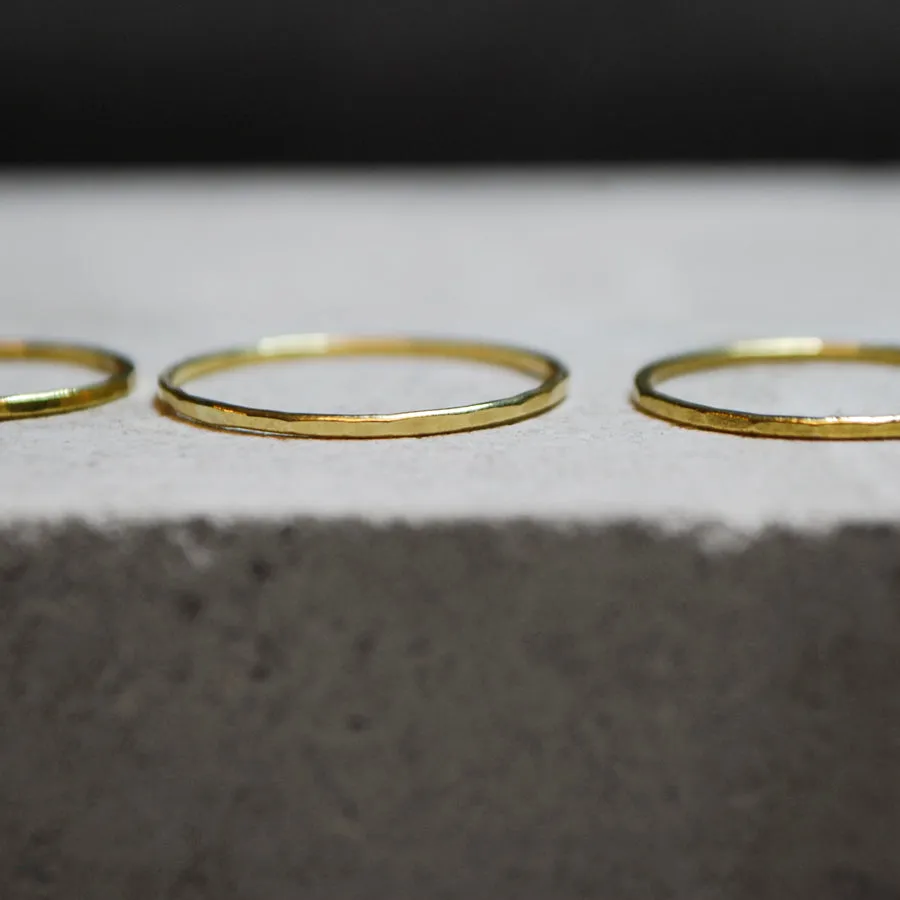 Loop Thin Ring Brass