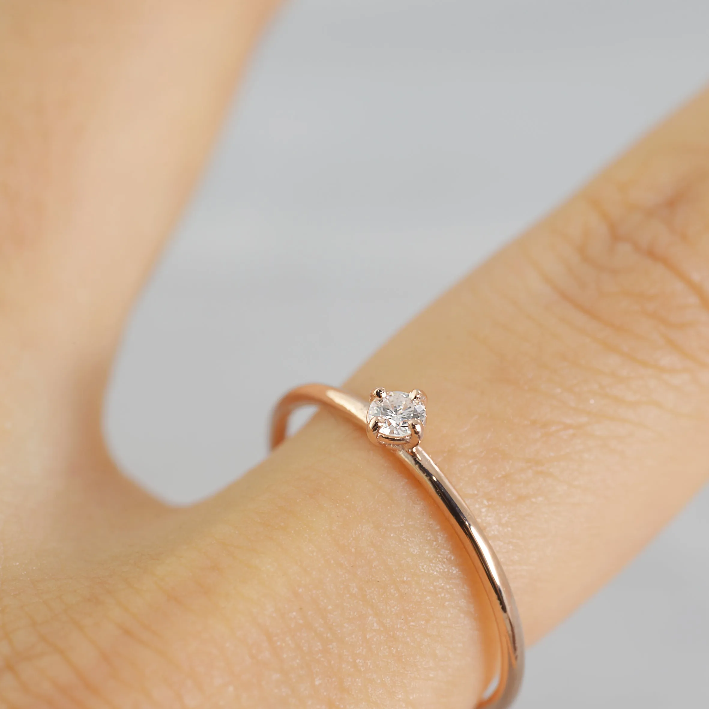 Venus solitaire diamond Ring - 14K/ 18K Gold